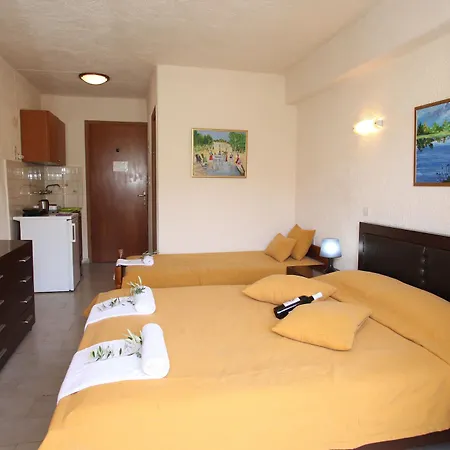 Olive Garden Apts & Apartment *